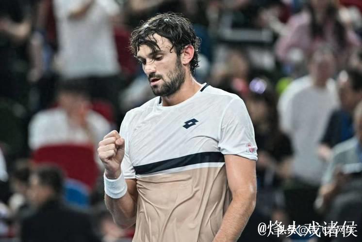 瓦舍罗2-1逆转林德克内希 首次问鼎上海大师赛冠军 瓦舍罗2-1逆转林德克内希 首次问鼎上海大师赛冠军